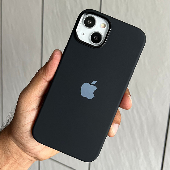 Silicon case with metal buttons for iPhone 13 black